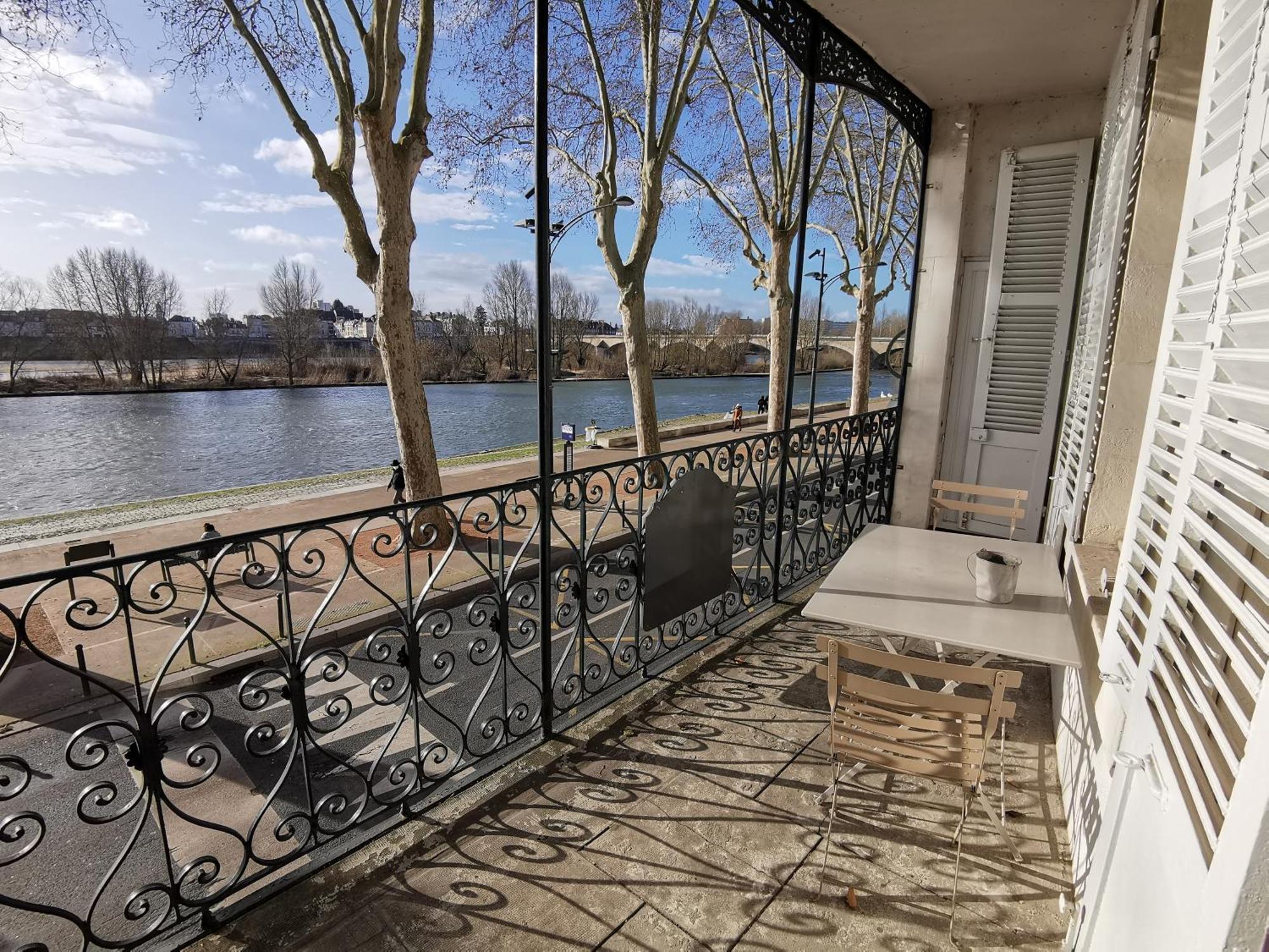 Appart Gite Les Oiseaux- Face Loire Quai Du Chatelet 올리언스 외부 사진
